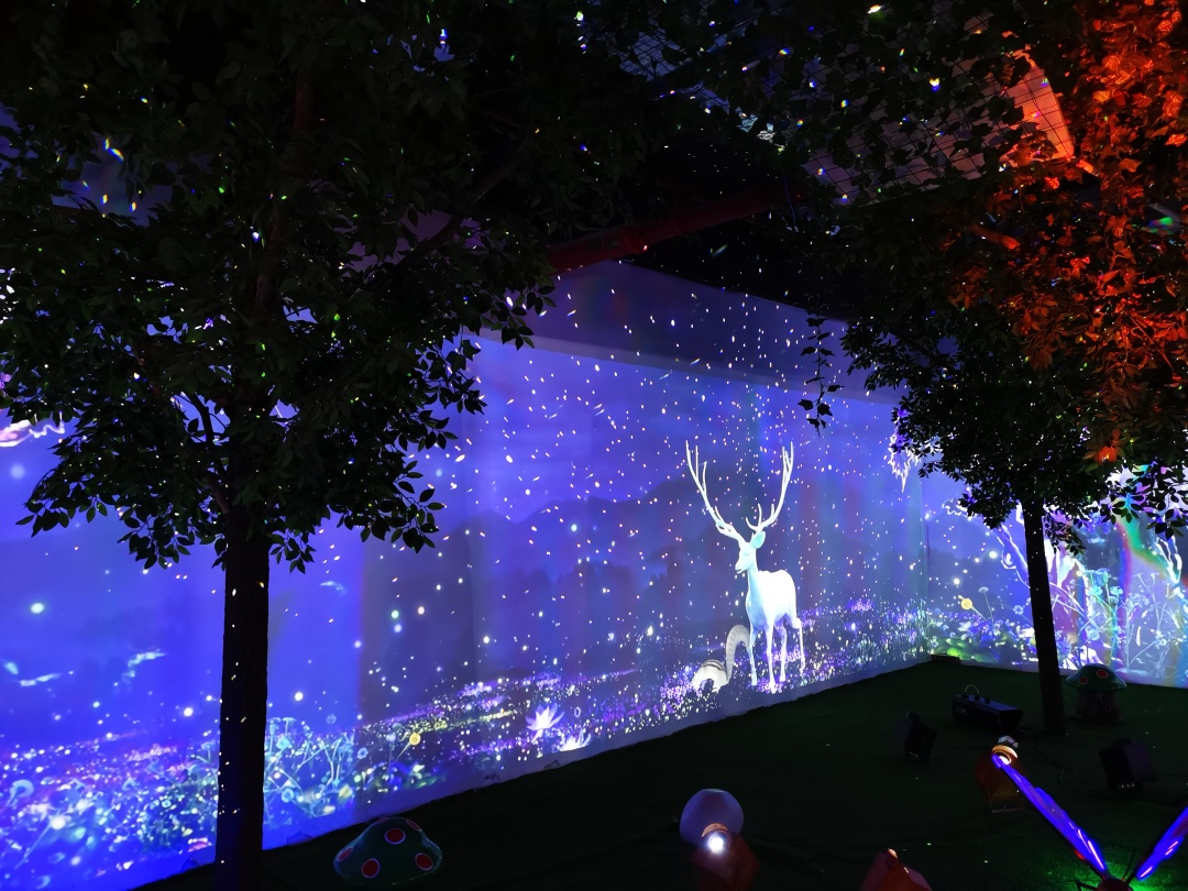 熱烈歡迎廣東職業(yè)技術(shù)學(xué)院光環(huán)境產(chǎn)業(yè)學(xué)院一行到雷色光電參觀學(xué)習(xí)！(圖11)